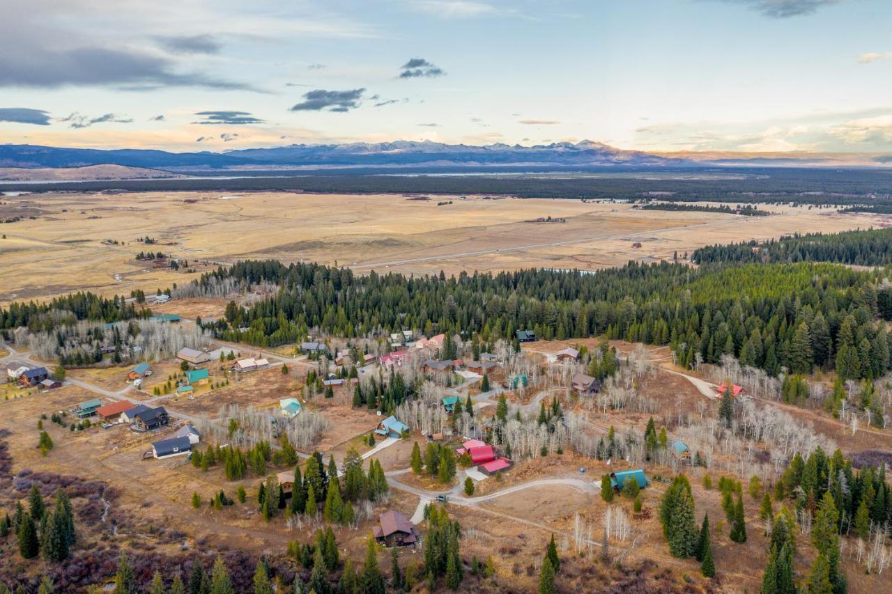 Forest Edge Home West Yellowstone Exterior photo